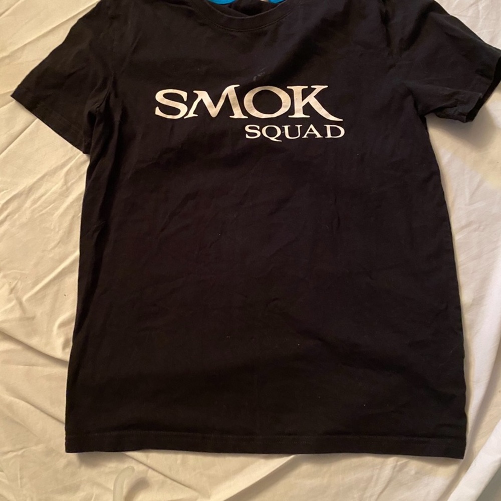 Black t shirt